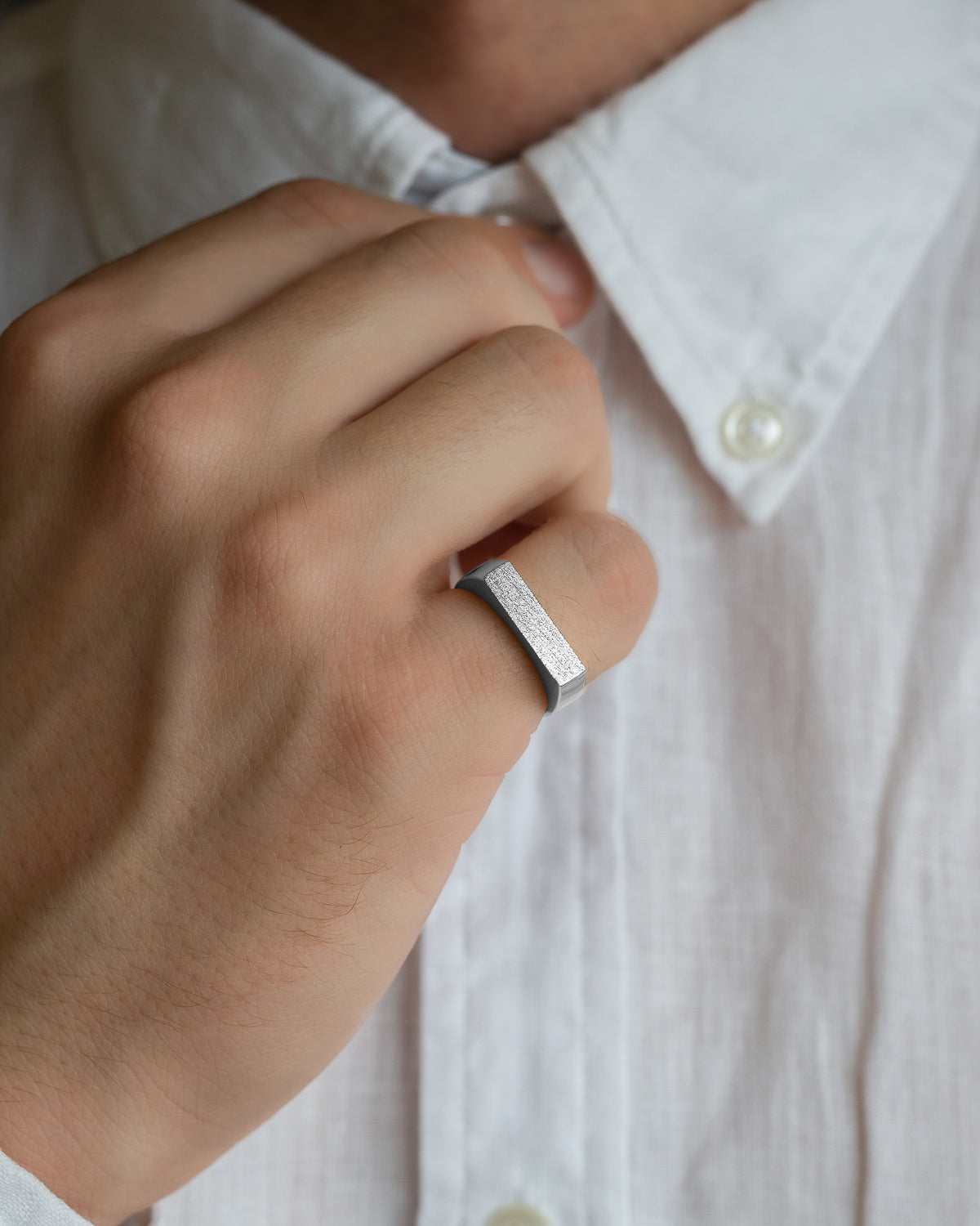 William Édouard Silver Smiley Ring in Size good 7