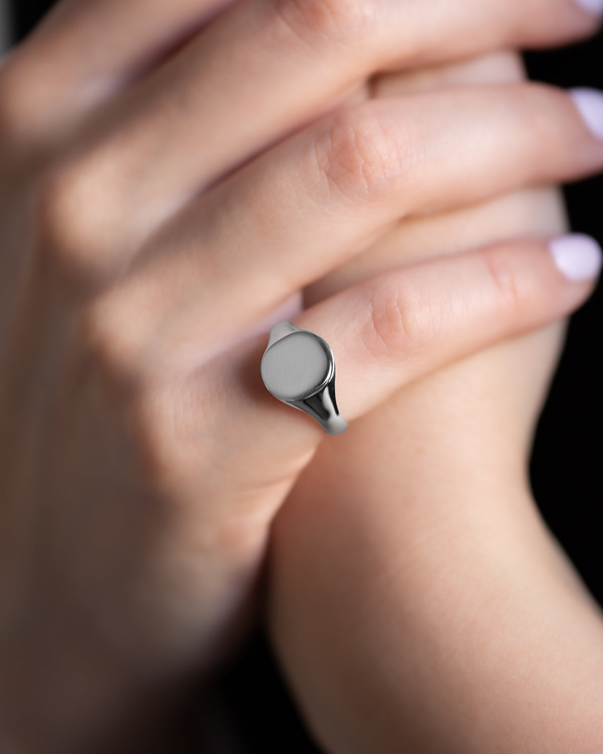 【SILVER】CALM/(U)Signet Ring Signet Ring 16mm Classic Silver | Silver – Pig & Hen